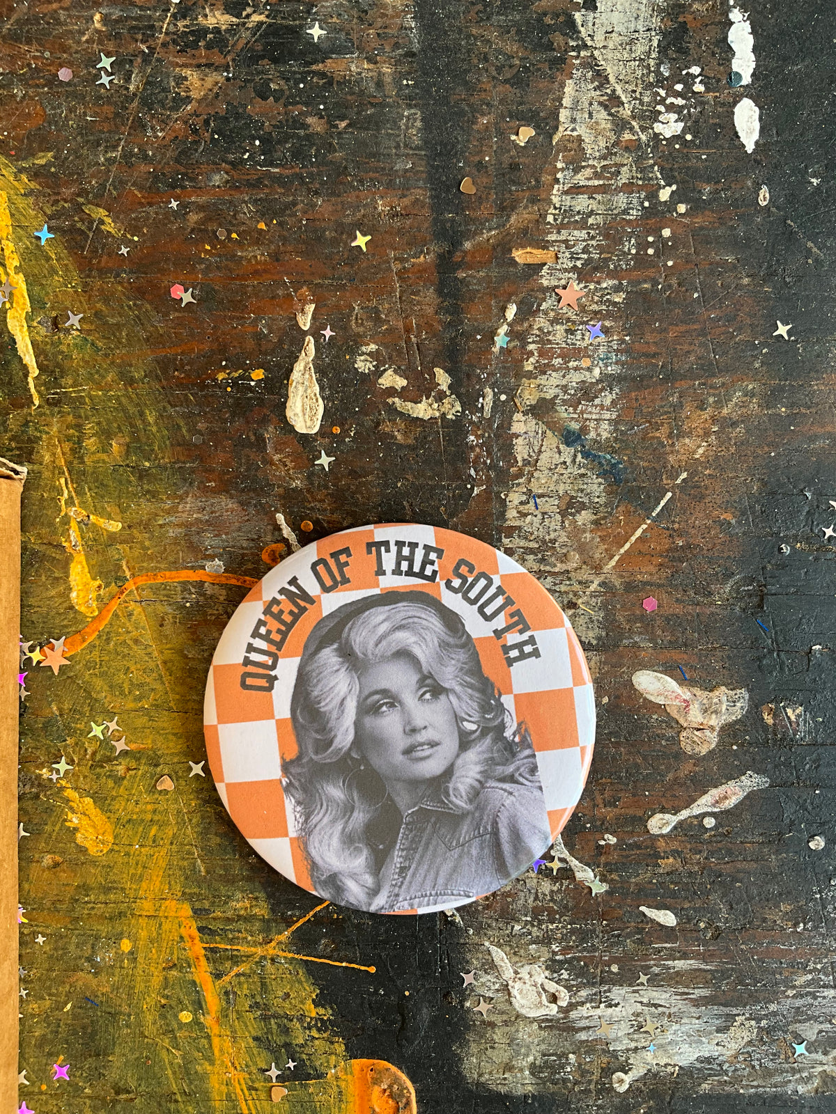 "QUEEN OF THE SOUTH" orange/white check Dolly button
